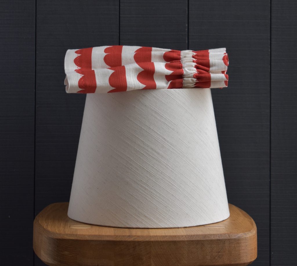 Dolly Cherry Red Scallop Scrunchie Lampshade - Image 3