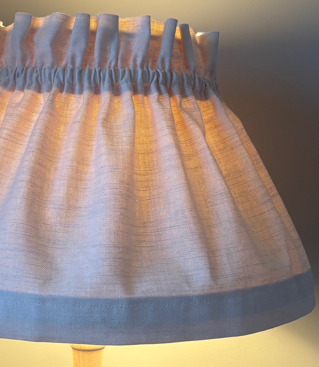 Dolly Cream Cotton/Linen Scrunchie Lampshade - Image 4